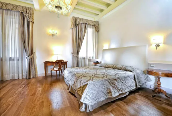 Superior room at Hotel Palazzo Vitturi